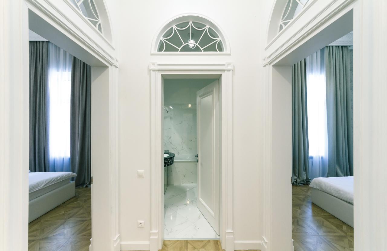Vip Apartment Near Kreschatyk, 31А Pushkinska Street 키예프 외부 사진
